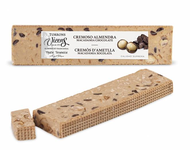 macadamia crmeux aux amandes caramlises et nougat au chocolat